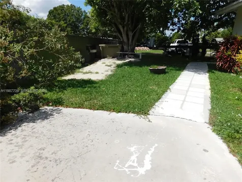 6700 SW 97th Avenue Miami FL 33173
