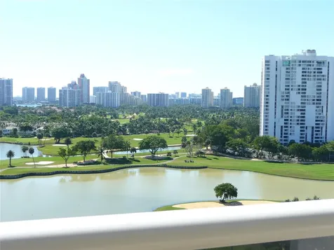 3625 N Country Club Drive Aventura FL 33180