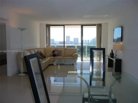3625 N Country Club Drive Aventura FL 33180