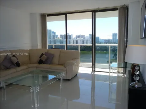 3625 N Country Club Drive Aventura FL 33180
