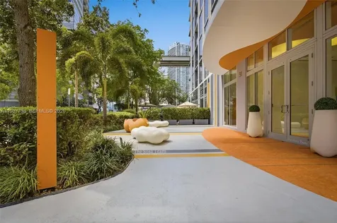 31 SE 6th Street Miami FL 33131