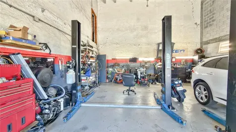 Profitable Mechanic Shop For Sale In West Park / Hollywood West Park FL 33023