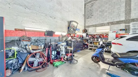 Profitable Mechanic Shop For Sale In West Park / Hollywood West Park FL 33023