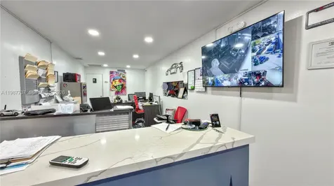 Profitable Mechanic Shop For Sale In West Park / Hollywood West Park FL 33023