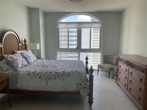 2080 S Ocean Drive Hallandale Beach FL 33009
