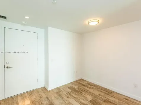 650 NE 32nd Street Miami FL 33137
