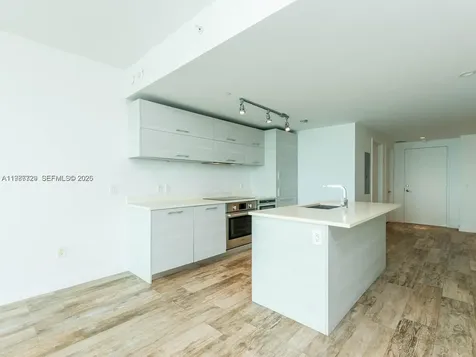 650 NE 32nd Street Miami FL 33137