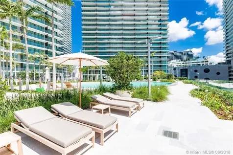 650 NE 32nd Street Miami FL 33137