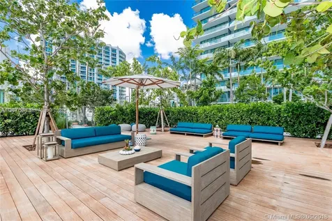 650 NE 32nd Street Miami FL 33137