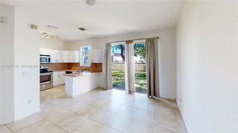 686 NE 21st Avenue Homestead FL 33033