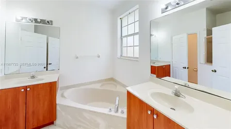 686 NE 21st Avenue Homestead FL 33033