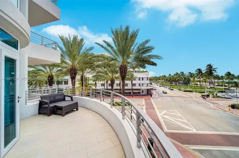 448 Ocean Drive Miami Beach FL 33139