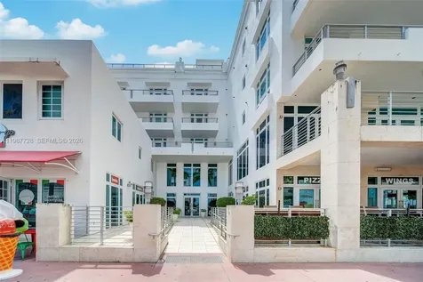 448 Ocean Drive Miami Beach FL 33139