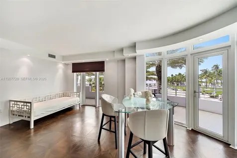 448 Ocean Drive Miami Beach FL 33139