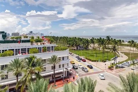 448 Ocean Drive Miami Beach FL 33139