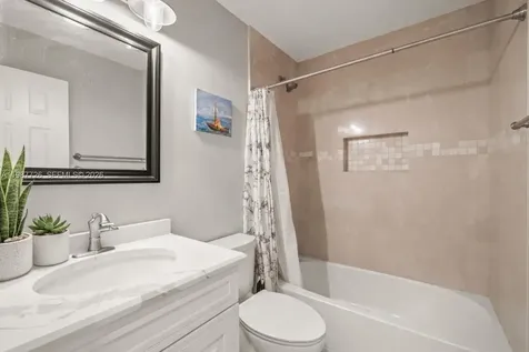 3744 Oak Ridge Circle Weston FL 33331