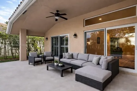 3744 Oak Ridge Circle Weston FL 33331