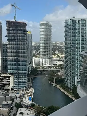 77 SE 5th Street Miami FL 33131