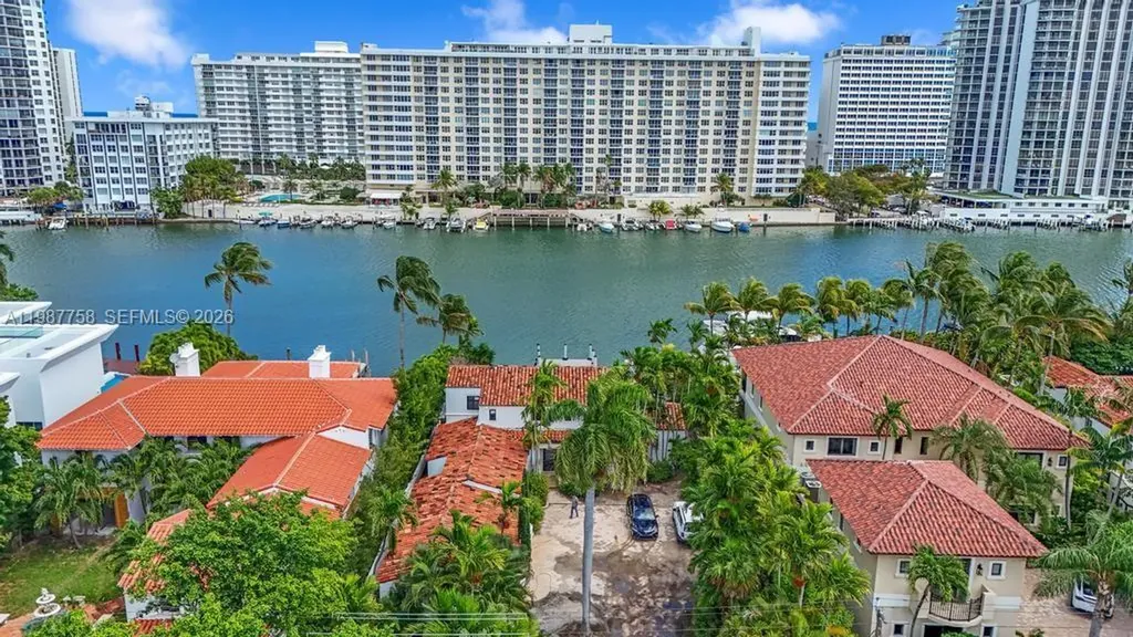 5661 Pine Tree Drive Miami Beach FL 33140