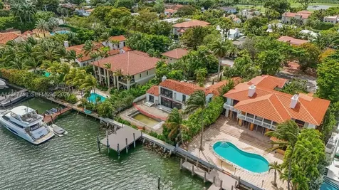 5661 Pine Tree Drive Miami Beach FL 33140