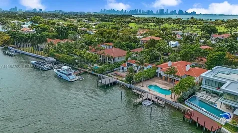 5661 Pine Tree Drive Miami Beach FL 33140