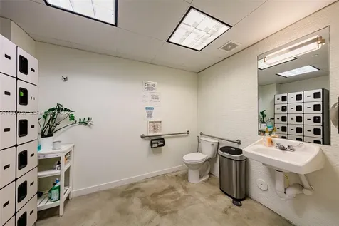 350 S Miami Avenue Miami FL 33130
