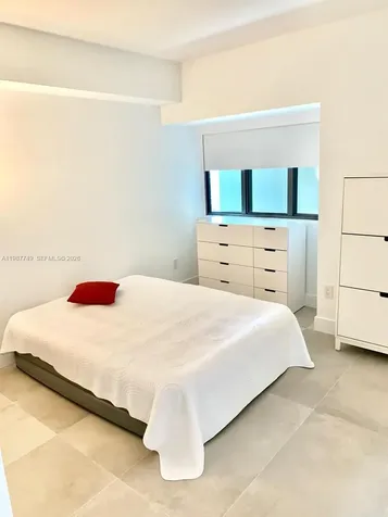 650 NE 32nd Street Miami FL 33137