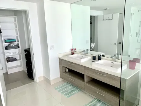 650 NE 32nd Street Miami FL 33137