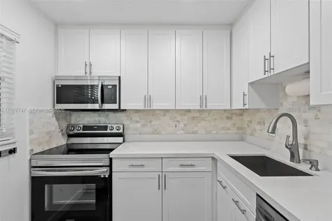 7765 SW 86th Street Miami FL 33143