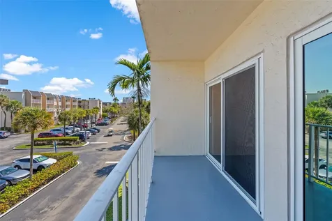 7765 SW 86th Street Miami FL 33143