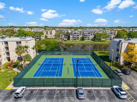 7765 SW 86th Street Miami FL 33143