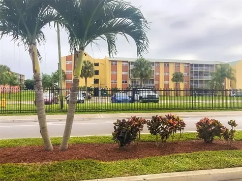 3610 NW 21st Street Lauderdale Lakes FL 33311