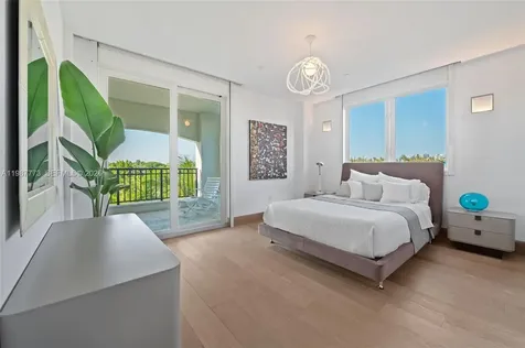 3535 Hiawatha Avenue Miami FL 33133