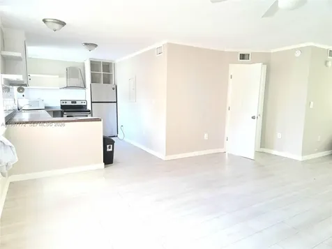 1700 NE 191st Street Miami FL 33179