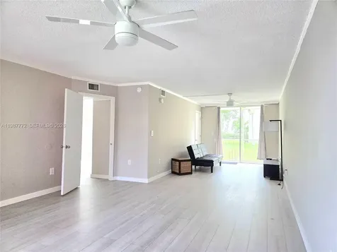 1700 NE 191st Street Miami FL 33179