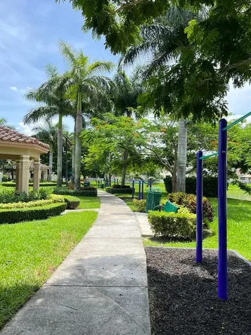 8925 W 35th Court Hialeah FL 33018