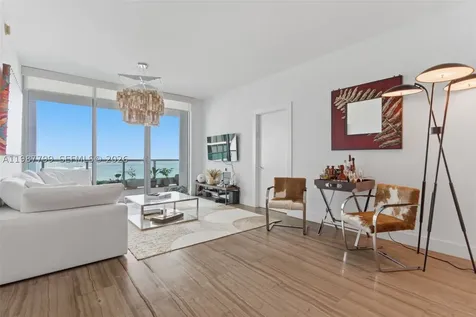 900 Biscayne Boulevard Miami FL 33132