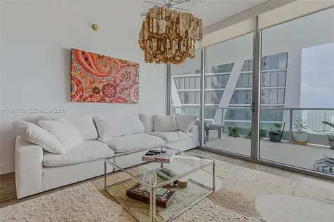 900 Biscayne Boulevard Miami FL 33132