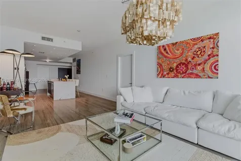 900 Biscayne Boulevard Miami FL 33132