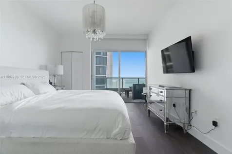 900 Biscayne Boulevard Miami FL 33132