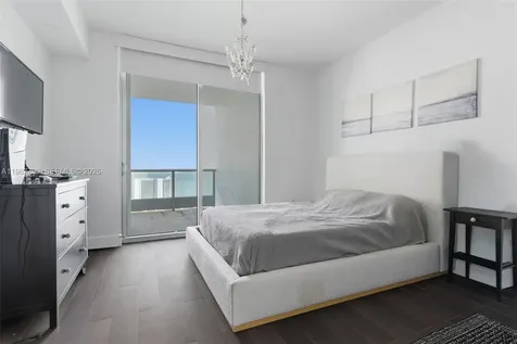 900 Biscayne Boulevard Miami FL 33132