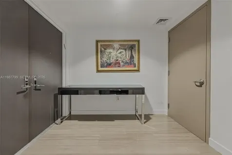 900 Biscayne Boulevard Miami FL 33132