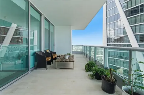 900 Biscayne Boulevard Miami FL 33132