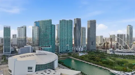 900 Biscayne Boulevard Miami FL 33132