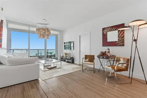 900 Biscayne Boulevard Miami FL 33132