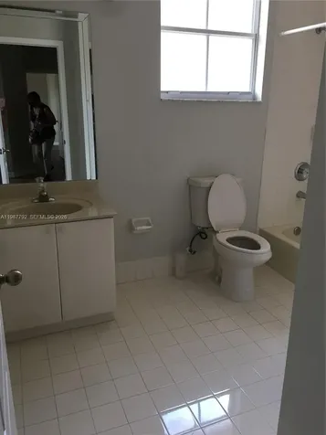14512 SW 10th Street Miami FL 33184