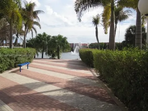 9359 Fontainebleau Boulevard Miami FL 33172