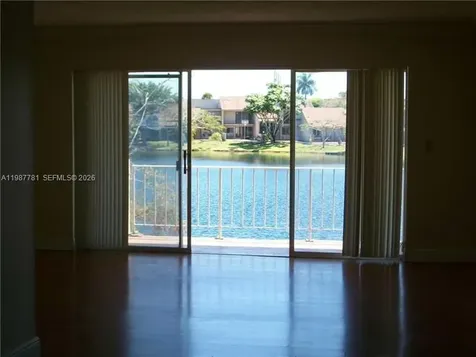 9359 Fontainebleau Boulevard Miami FL 33172