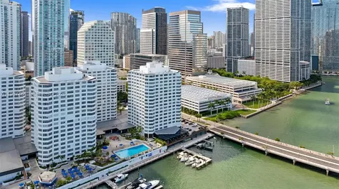 801 Brickell Bay Drive Miami FL 33131