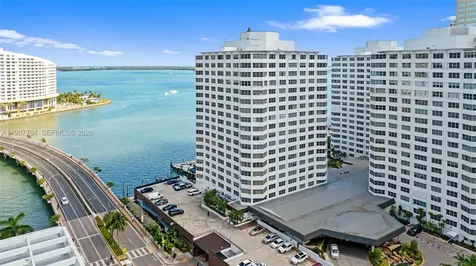 801 Brickell Bay Drive Miami FL 33131
